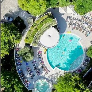 https://residence-serenissima-bibione.hotelinveneto.com