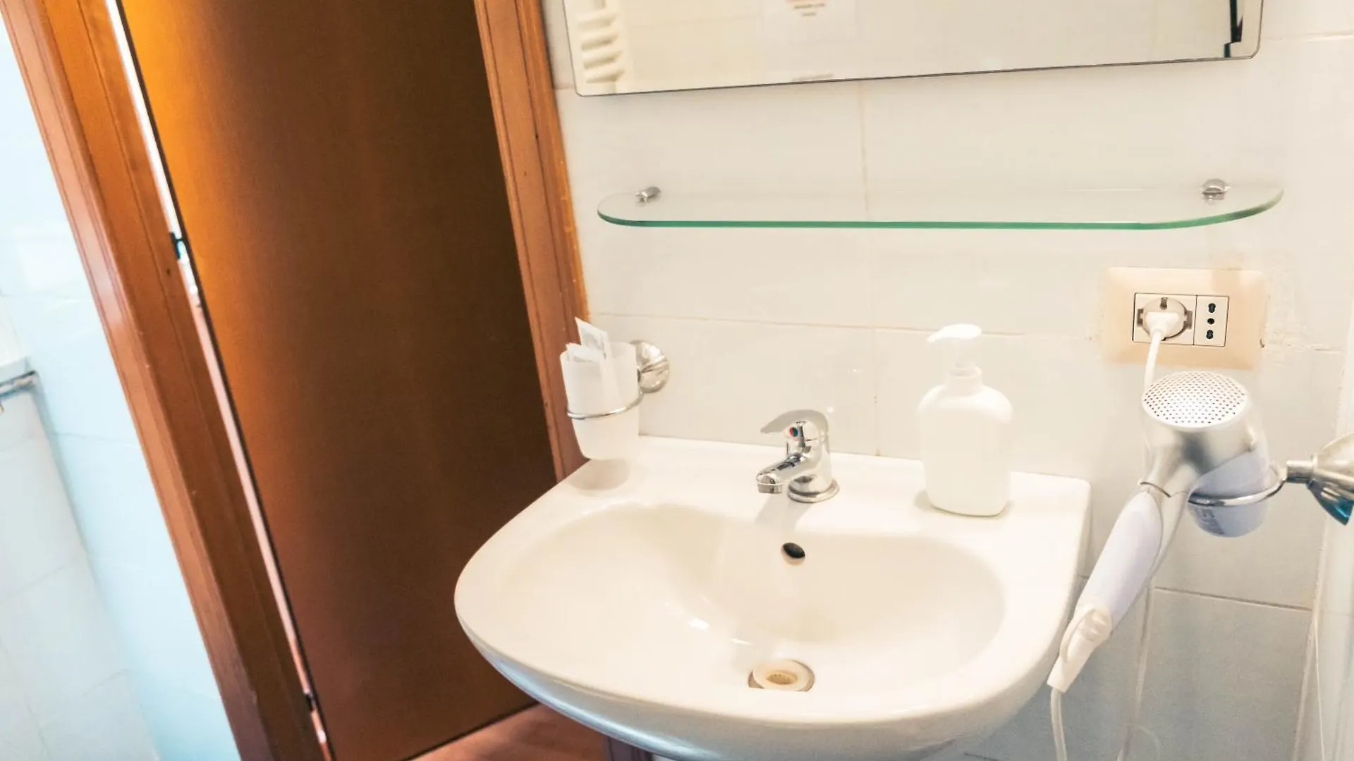 Hotel Big Bang Roma 2*,